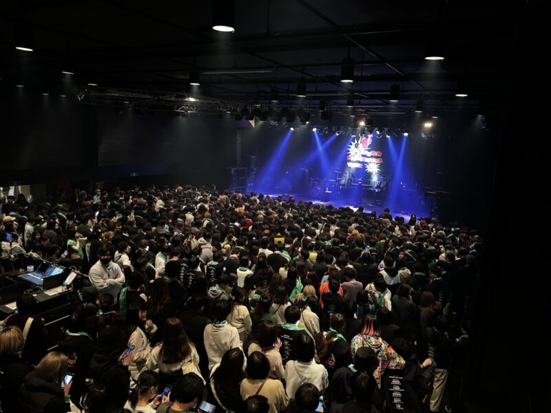 東海オンエアとしみつさんのライブ